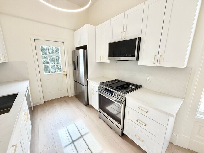 Foto del edificio - 937-941-941 Hayes St