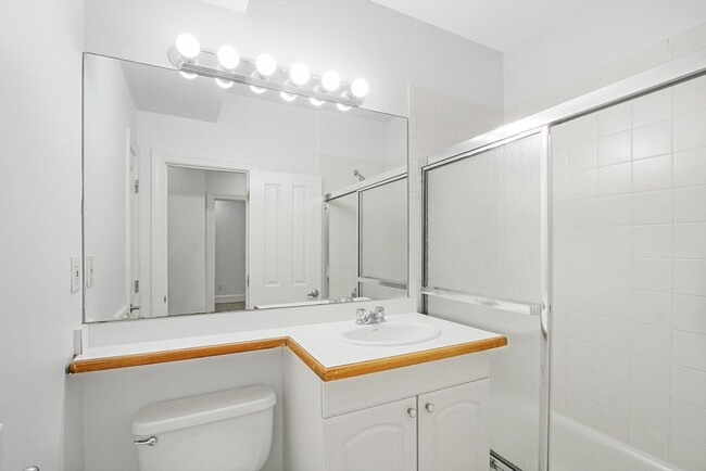 Building Photo - 134 Boylston St