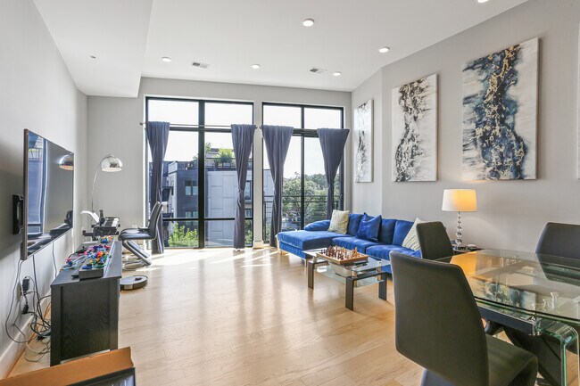 Foto del edificio - 3701 14th St NW