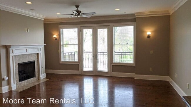 Building Photo - 2 br, 2 bath House - 350 E Allen St Unit 202