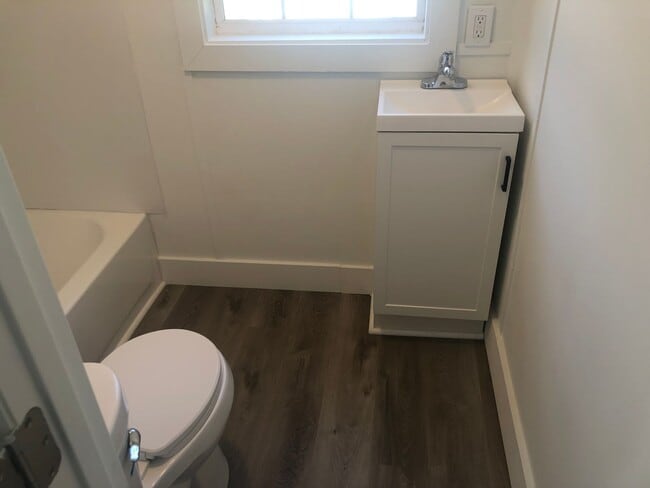 Building Photo - Newly remodeled home is located in Lancaster, SC 29720.