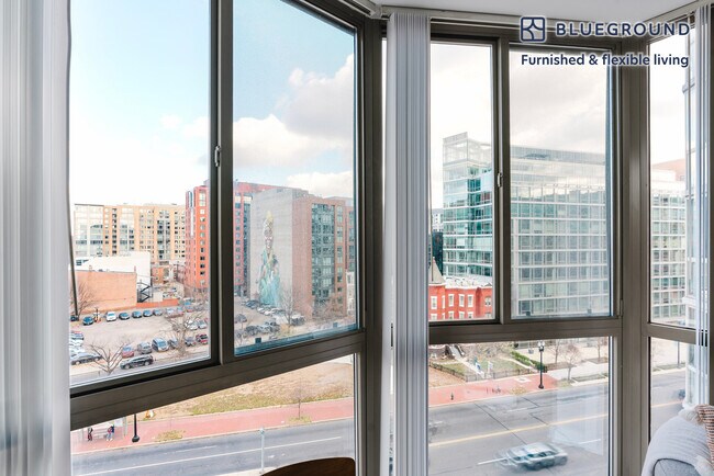 Foto del edificio - 450 Massachusetts Ave NW