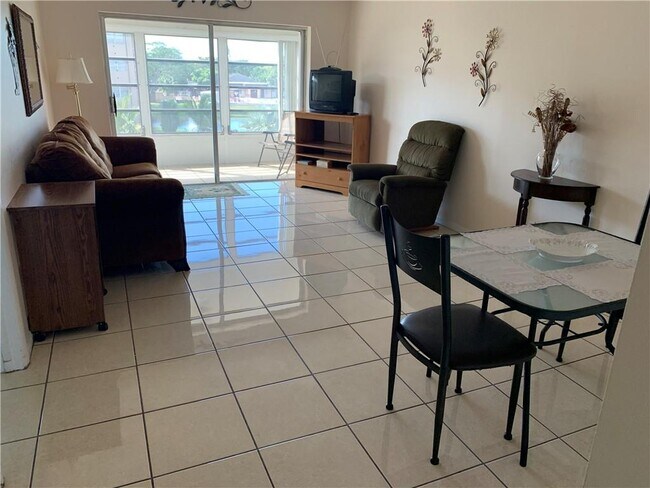 Foto del edificio - 3091 NW 46th Ave