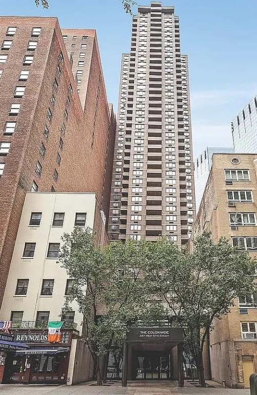 Foto del edificio - 2 bedroom in New York NY 10019