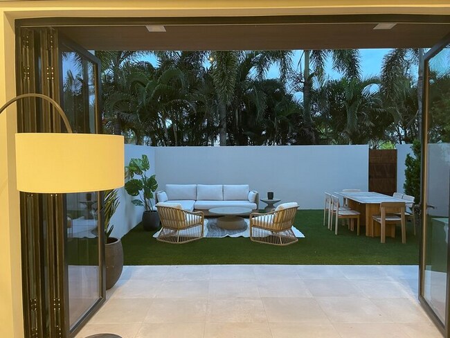 Foto del edificio - 970 Excellence Cir