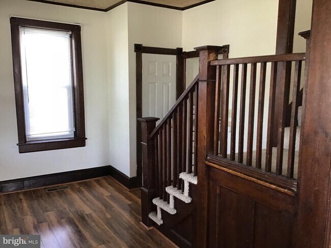 Foto del edificio - 1822 E Main St