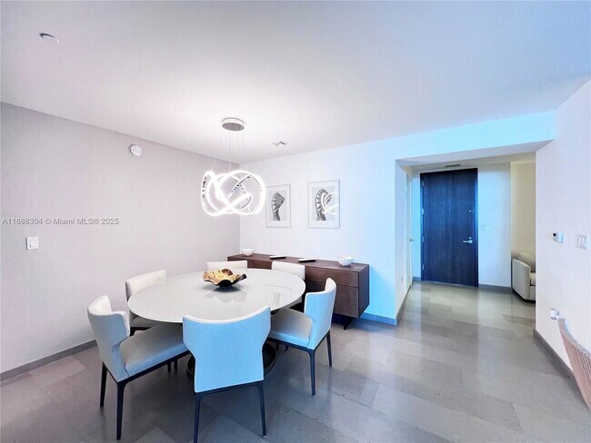 Foto del edificio - 68 SE 6th St