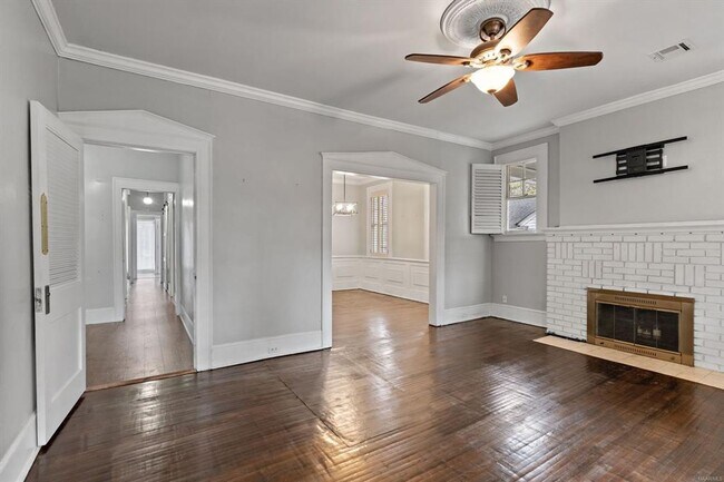 Foto del edificio - Home for rent in Cloverdale