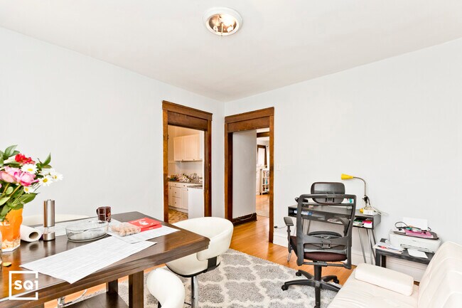 Building Photo - 4109 N Ashland Ave