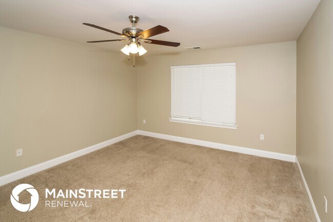 Foto del edificio - 450 Marsh Cir