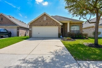 Building Photo - 20711 Rainmead Dr