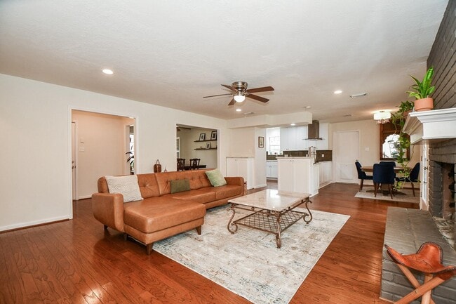 Foto del edificio - 10809 Colony Wood Pl