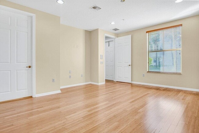 Building Photo - 1383 Piazza Pitti