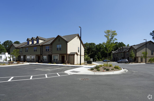 Foto del edificio - Pickett Square Townhomes