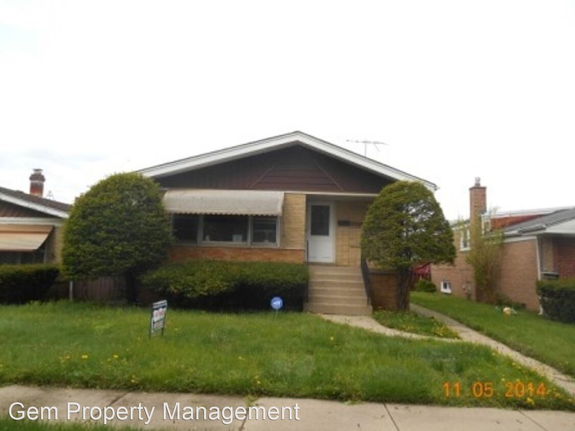 5 br, 2.5 bath House 14310 Dorchester House Rental in Dolton, IL