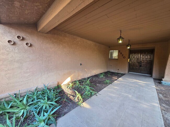 Foto del edificio - 2920 W Vassar Ave