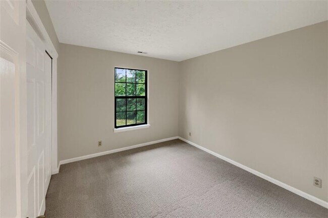 Foto del edificio - Sharp 3 bedroom 2 bath house rental