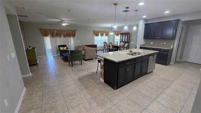 Foto del edificio - 3729 Isles Arbor Ln