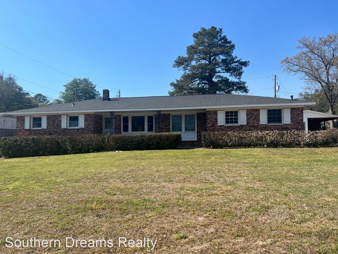 Foto principal - 3 br, 2 bath House - 2724 Platt Springs Rd