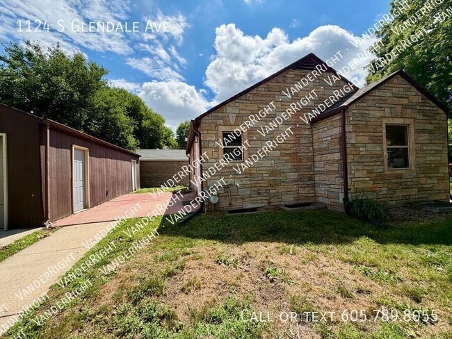 Foto del edificio - 1124 S Glendale Ave