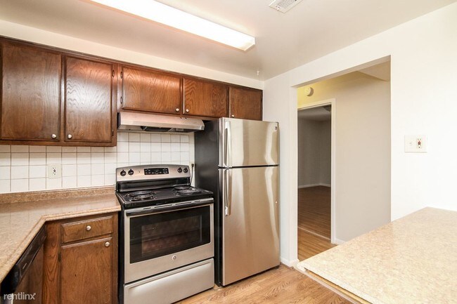 Building Photo - 1 br, 1 bath House - 10100 Campus Way S