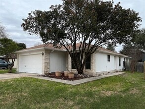 Building Photo - 862 Latteridge Dr