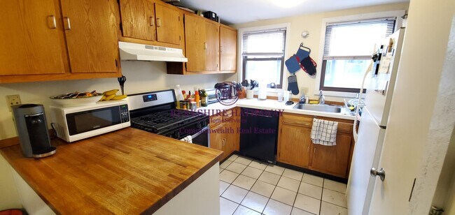 Foto del edificio - 111 Trowbridge St
