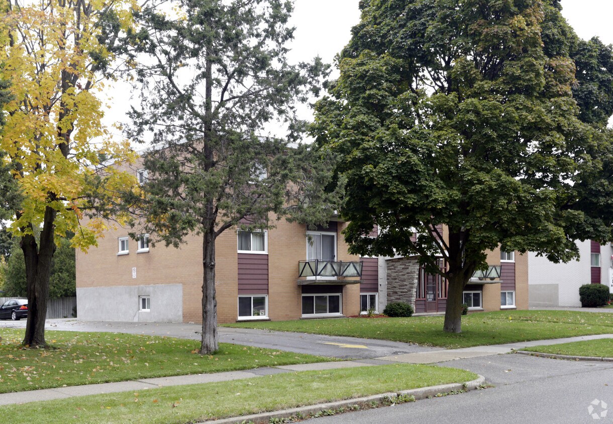 Building Photo - 434 Hazel St