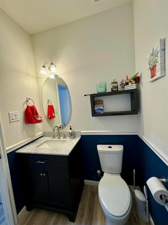 Foto del edificio - 4118 Lake Cypress Cir