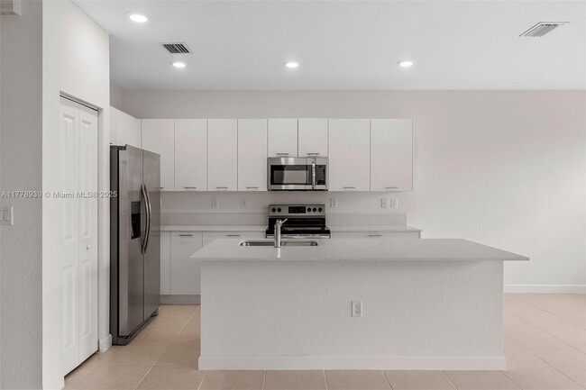 Building Photo - 2408 NW 131st Cir