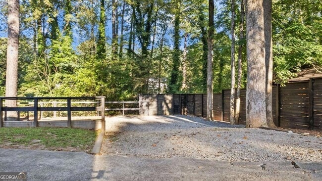 Building Photo - 2676 Cottonwood Dr
