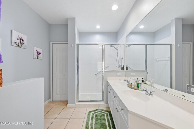 Building Photo - 135 Calle el Jardin