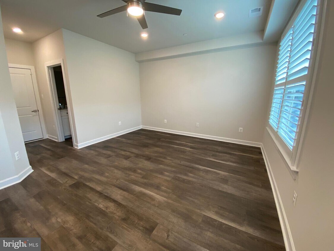 Foto principal - 12979 Hattontown Square