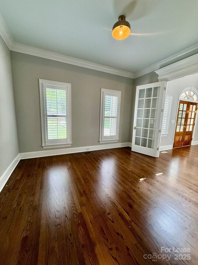 Foto del edificio - 1806 Asbury Hall Ct