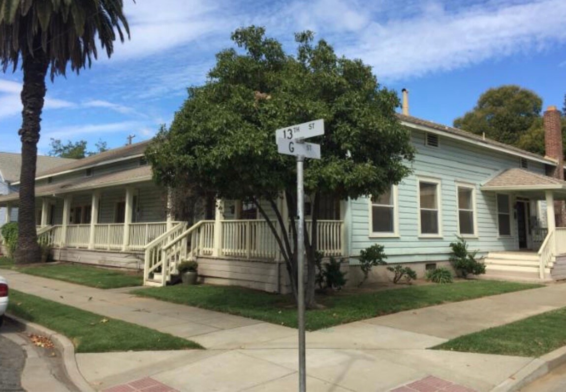 Foto principal - 703 13th St