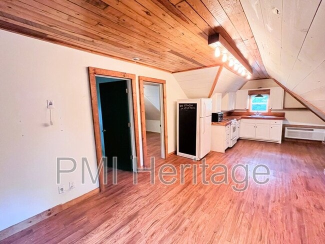 Foto del edificio - 122 W Pine St