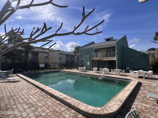 Building Photo - 1225 N Wickham Rd