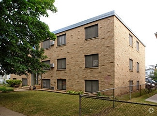 Building Photo - 1547 Wynne Ave