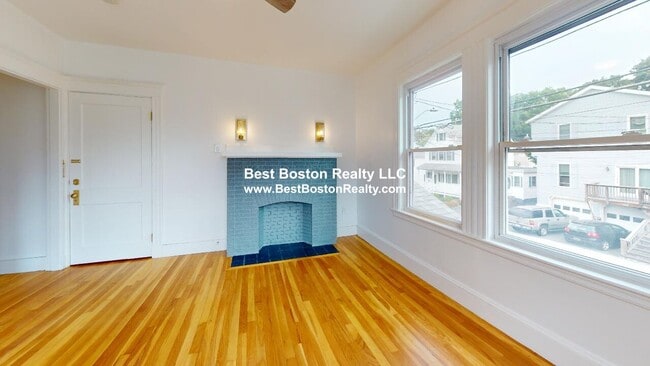 Building Photo - 58 Wilbur St