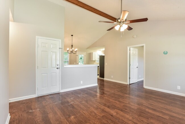 Foto del edificio - 4936 Deerhaven Dr