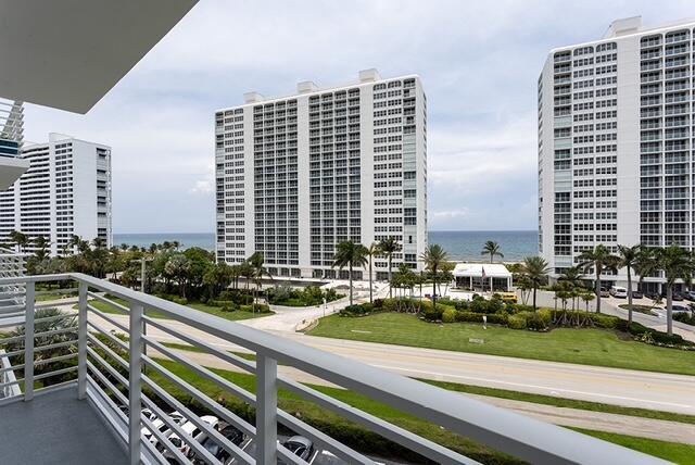 Building Photo - 2851 S Ocean Blvd