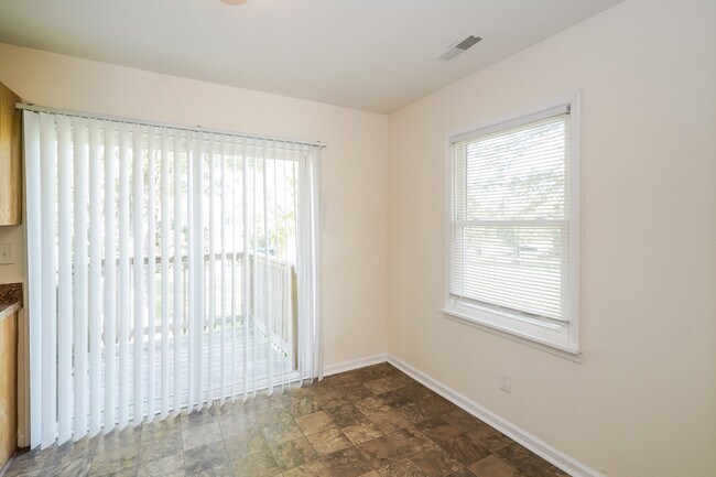Foto del edificio - 416 Greggview St