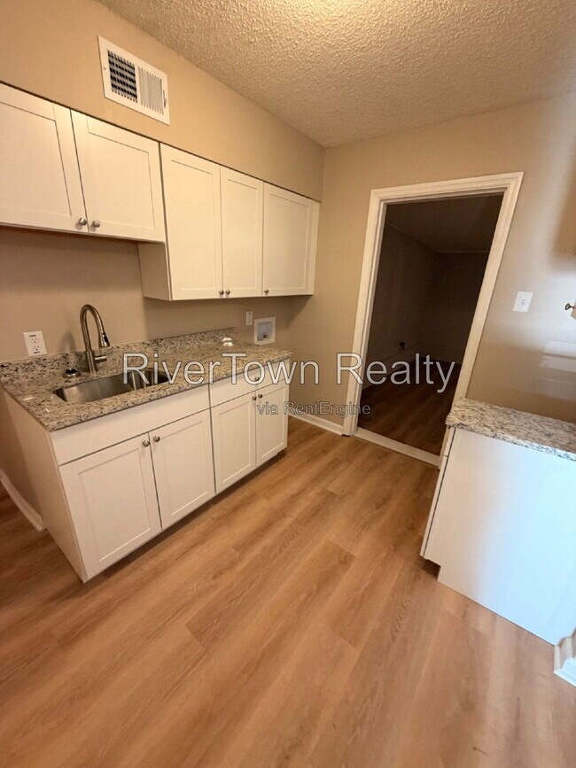Foto del edificio - 1511 Elkwood St