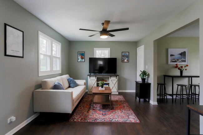 Foto del edificio - 3153 Lockwood Blvd