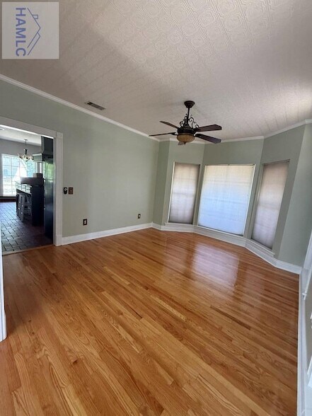 Foto del edificio - 558 Gene Bland Rd