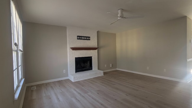 Building Photo - 5232 Baywood Forest Dr