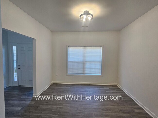 Foto del edificio - Awesome 3 bd/ 2ba With Everything Brand Ne...