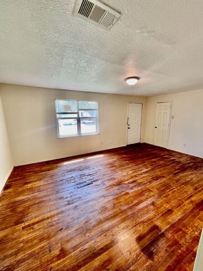 Foto del edificio - 2605 Speight Ave