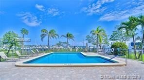 Foto del edificio - 11324 12 Oaks Way