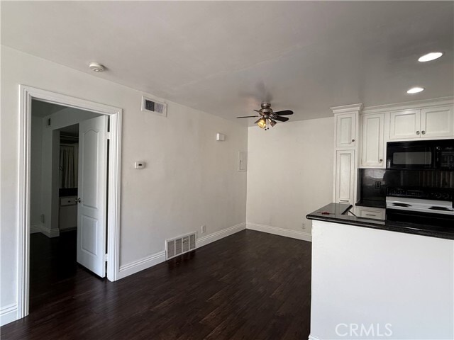 Building Photo - 26205 La Real
